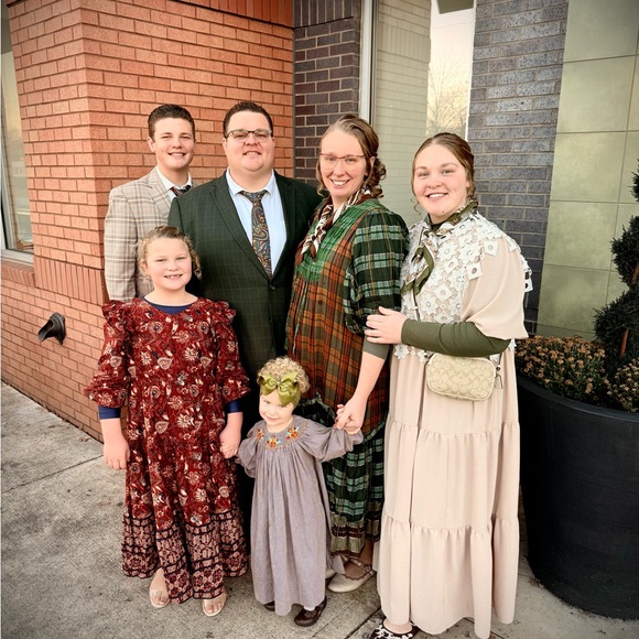 Welcome to my closet! I♥️God,Church,Fam&Friends😘 - Picture 3 of 13